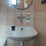 A Restaurace Modra Ruze בית הארחה 3*