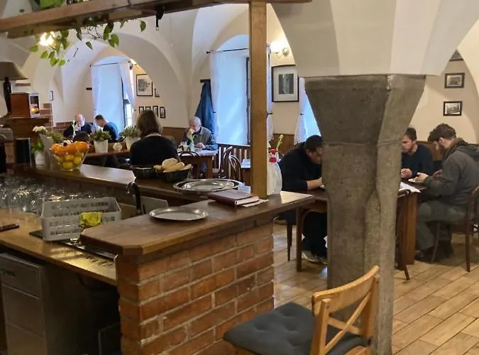 게스트하우스 A Restaurace Modra Ruze 3*
