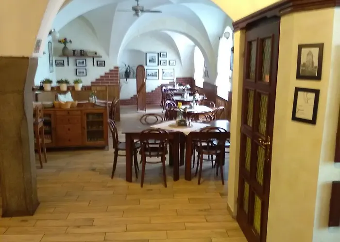Maison d'hôtes A Restaurace Modra Ruze