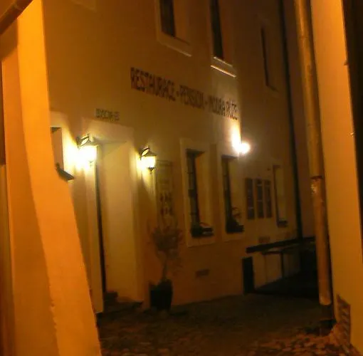 Vendégház A Restaurace Modra Ruze 3*