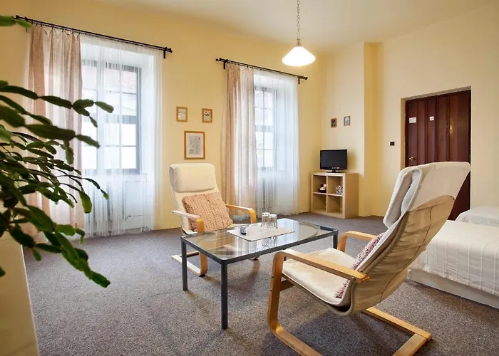 Vendégház A Restaurace Modra Ruze Tábor